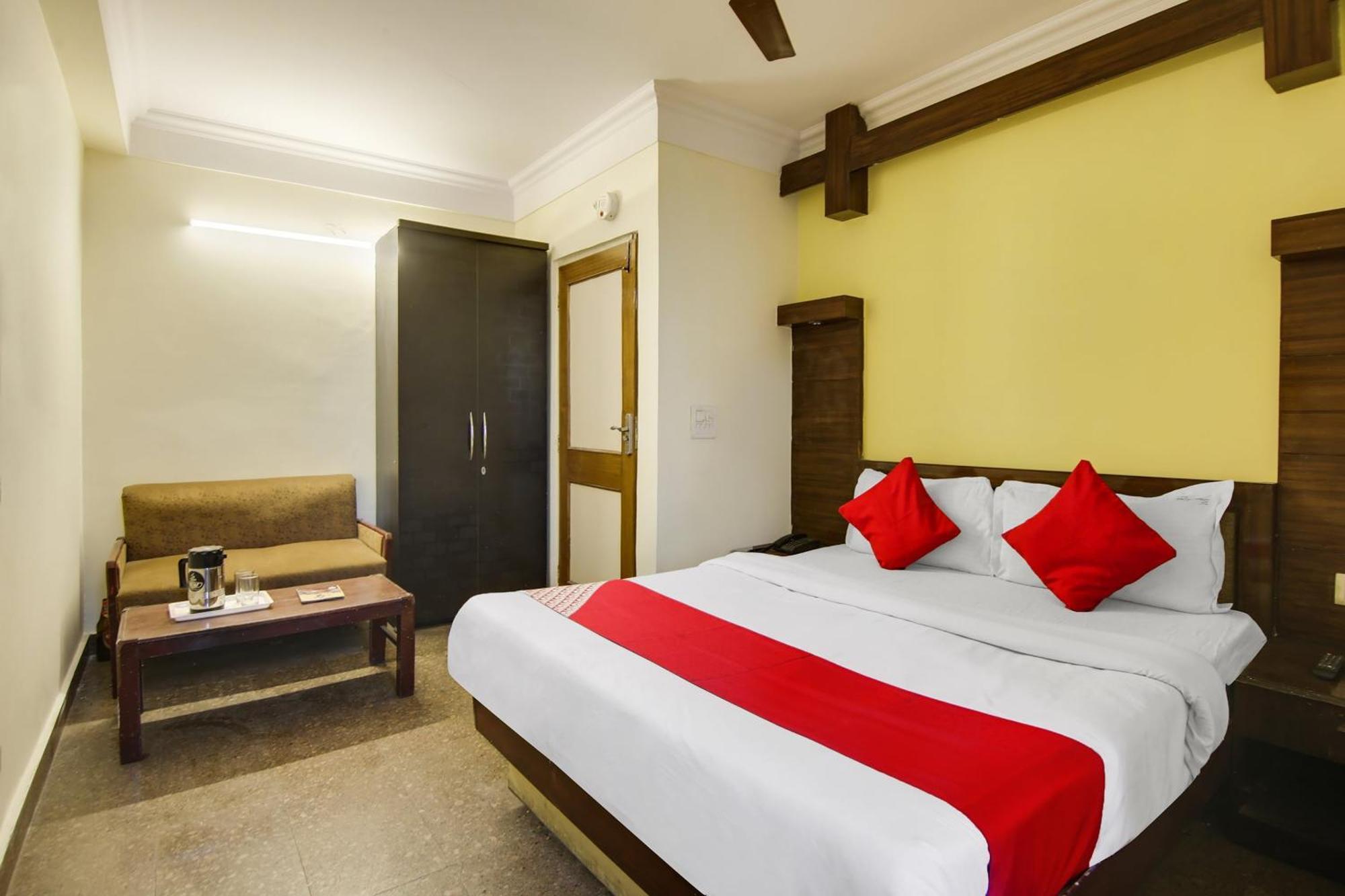 Hotel O Sunshine Palace Delhi  Eksteriør billede