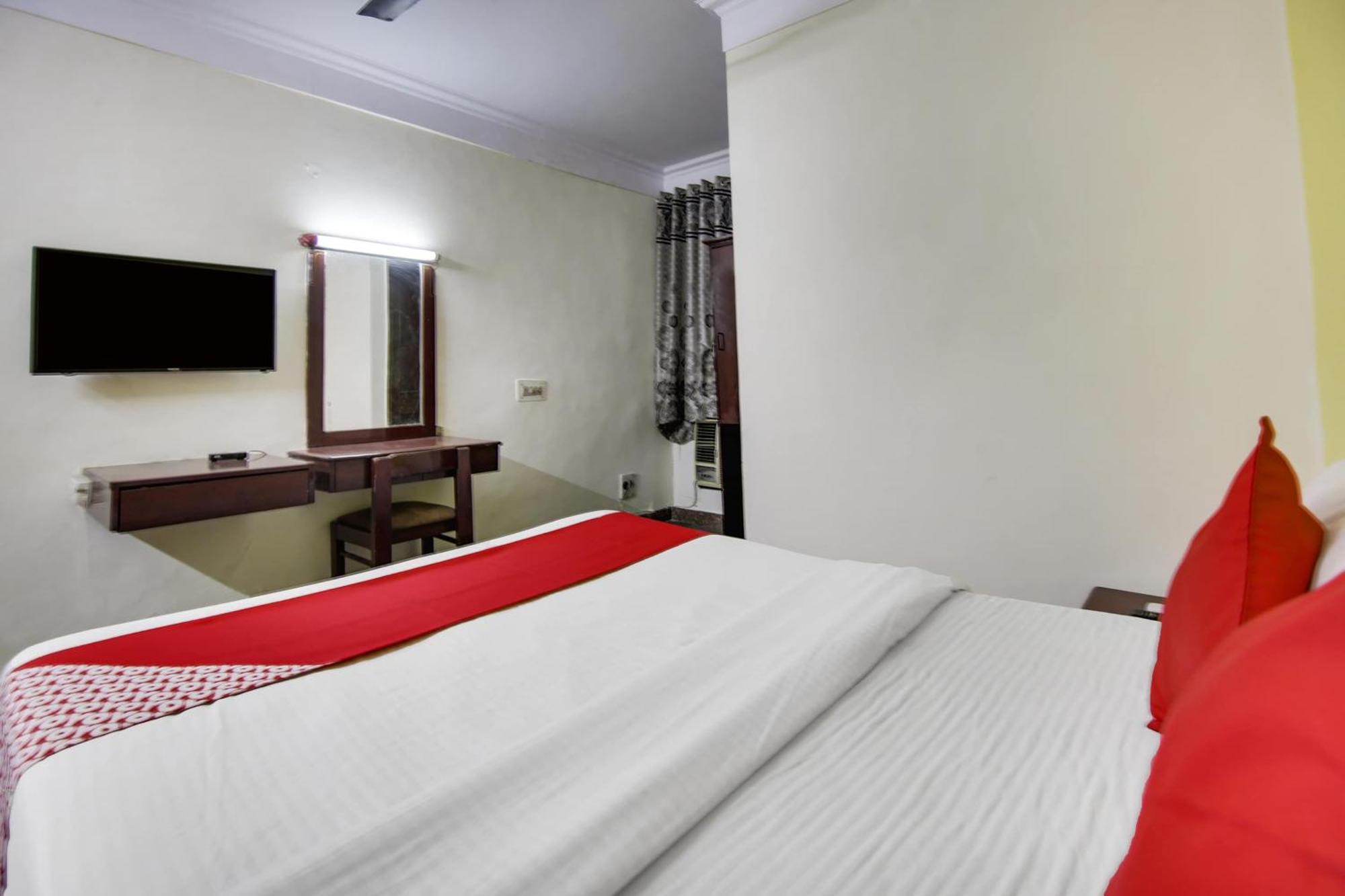 Hotel O Sunshine Palace Delhi  Eksteriør billede