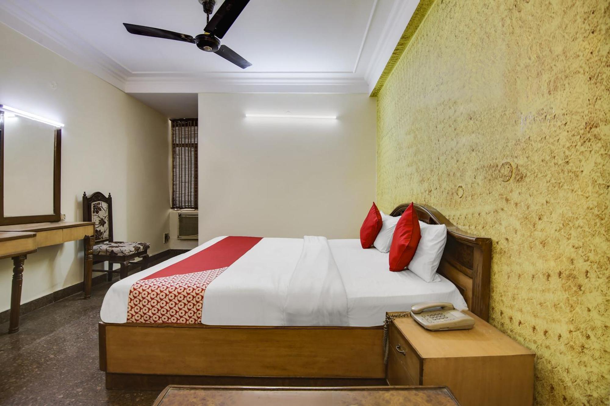 Hotel O Sunshine Palace Delhi  Eksteriør billede